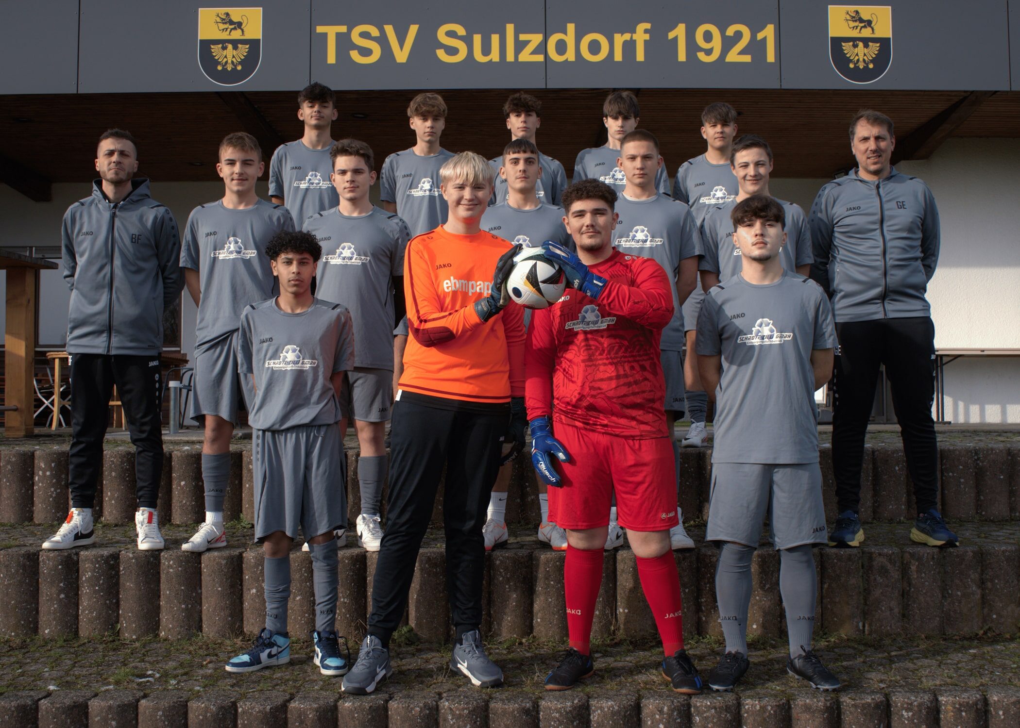 Mannschaftsfoto der B-Junioren 2024/25