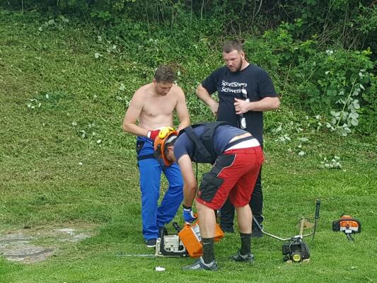 Sportplatzputzete 2017 – Es lag nicht am deutschen High-End-Produkt. Es mangelte lediglich an ein paar OPEC-Litern.